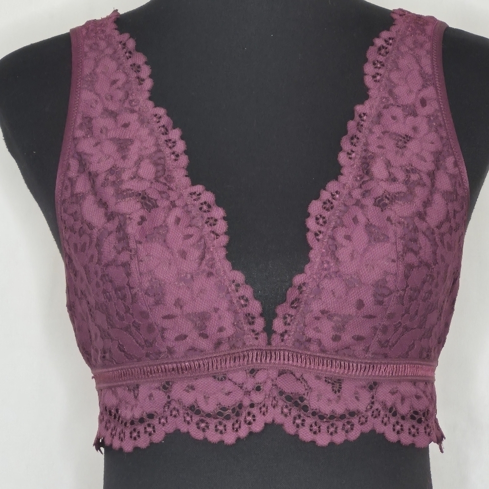Victoria's Secret Plunging Lace Bralette NWT - Size L